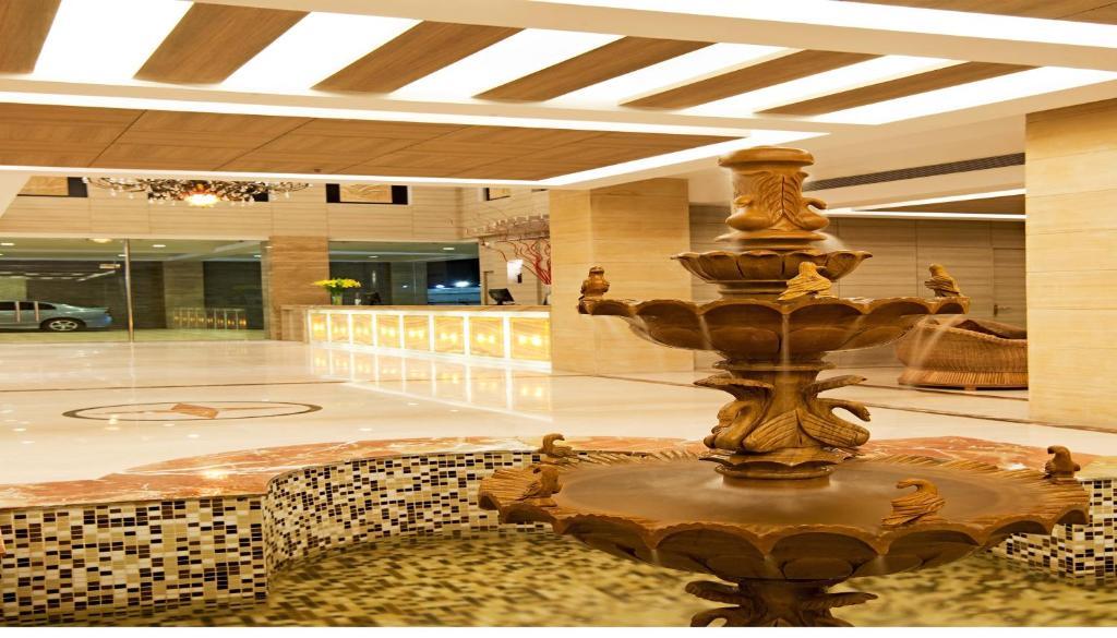 Jp Chennai Hotel Extérieur photo
