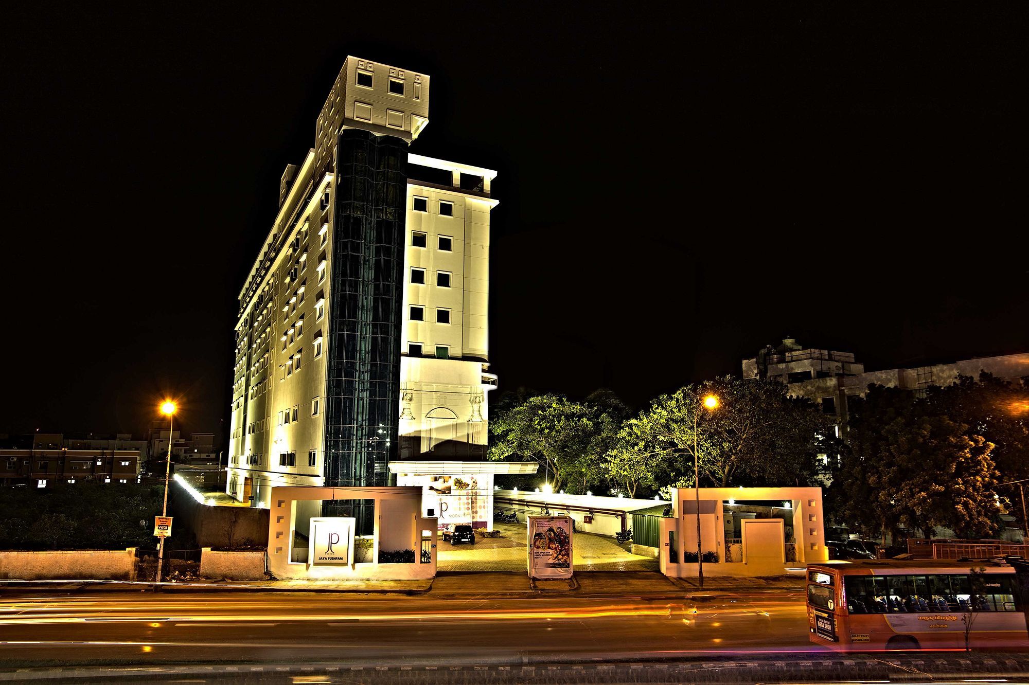 Jp Chennai Hotel Extérieur photo