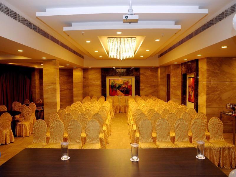 Jp Chennai Hotel Extérieur photo